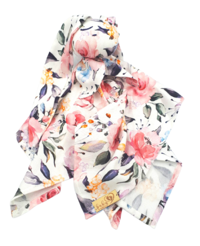 BABY 01166 Scutec Hug Me Bunny cu trandafiri din bambus